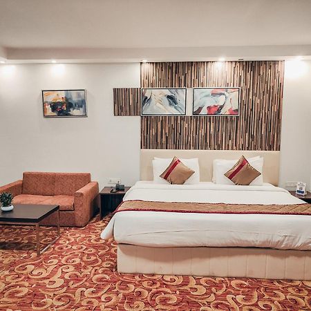 The Altruist Business Hotel Kharadi Pune Eksteriør bilde