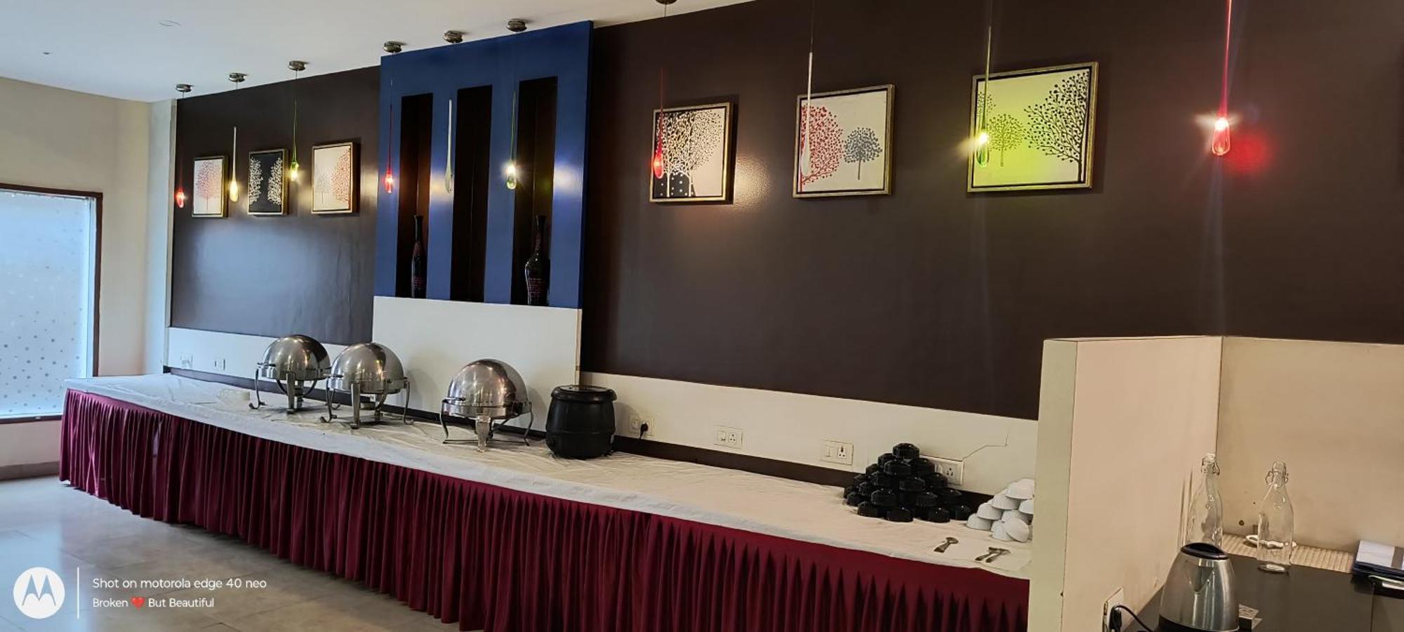 The Altruist Business Hotel Kharadi Pune Eksteriør bilde