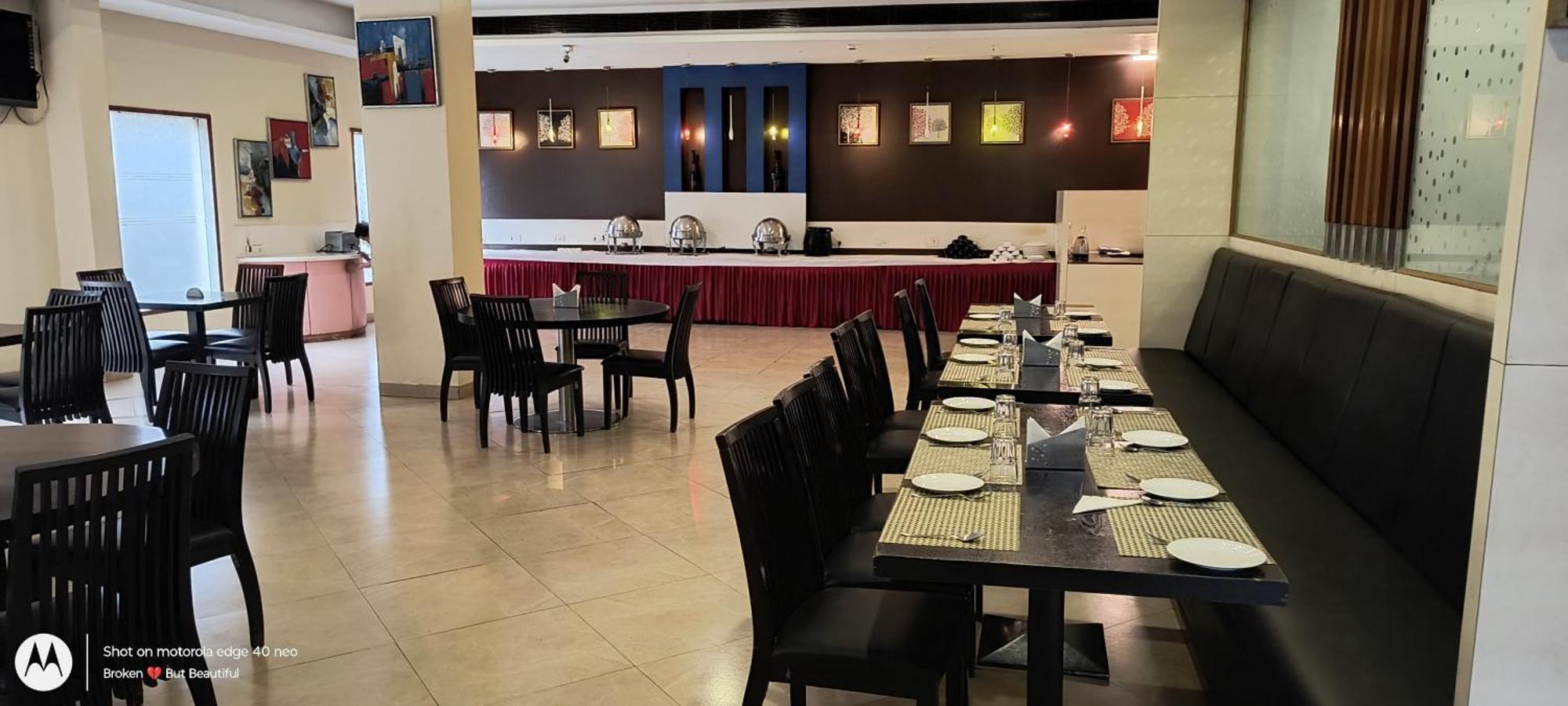 The Altruist Business Hotel Kharadi Pune Eksteriør bilde