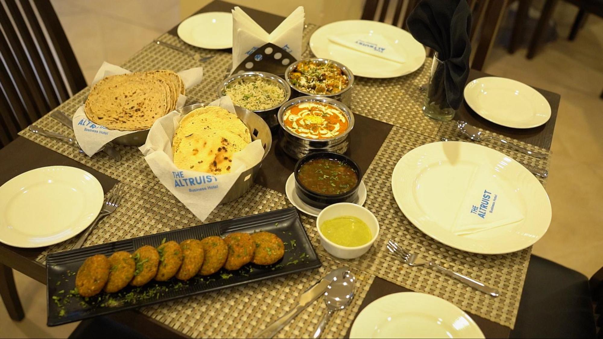 The Altruist Business Hotel Kharadi Pune Eksteriør bilde